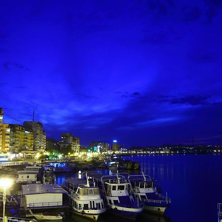 Hotel Delta 4 Tulcea Extérieur photo