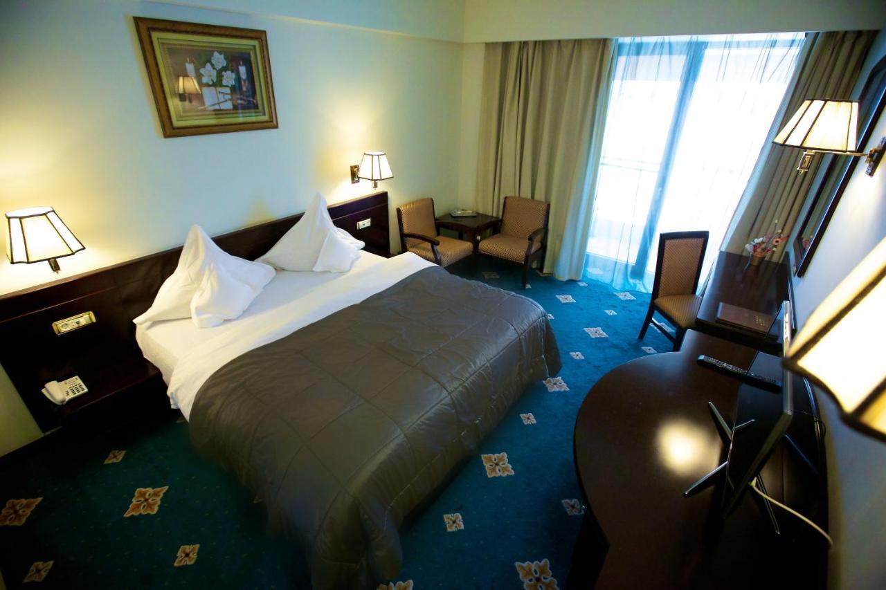 Hotel Delta 4 Tulcea Extérieur photo