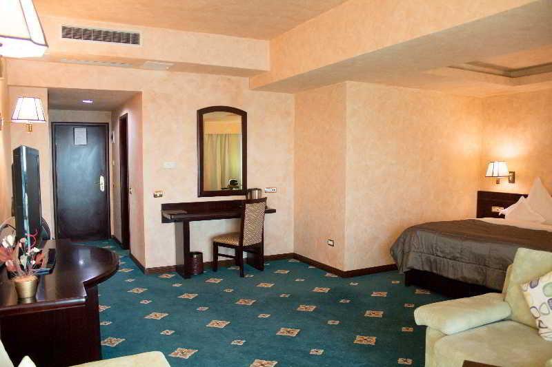 Hotel Delta 4 Tulcea Extérieur photo