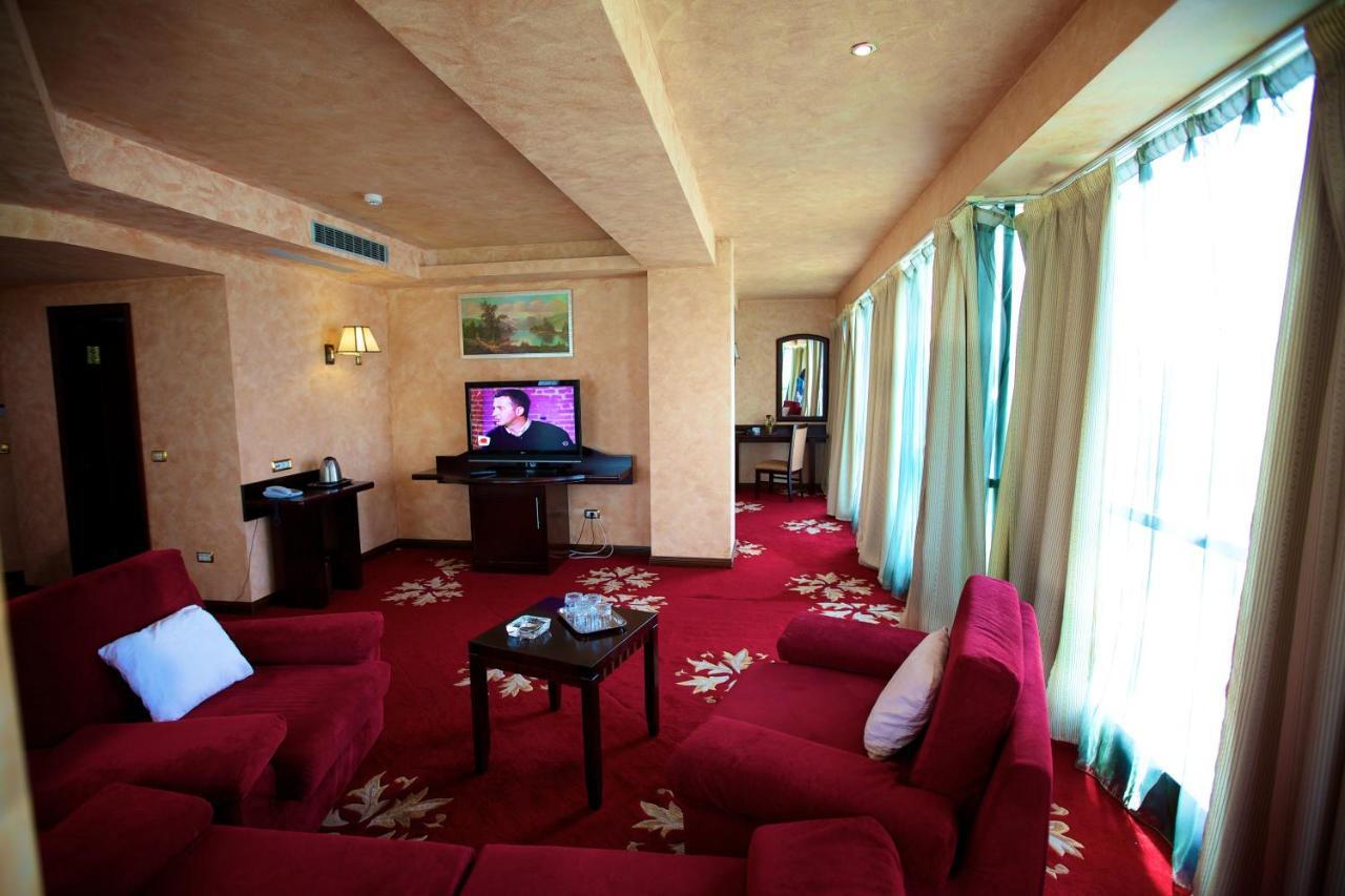 Hotel Delta 4 Tulcea Extérieur photo