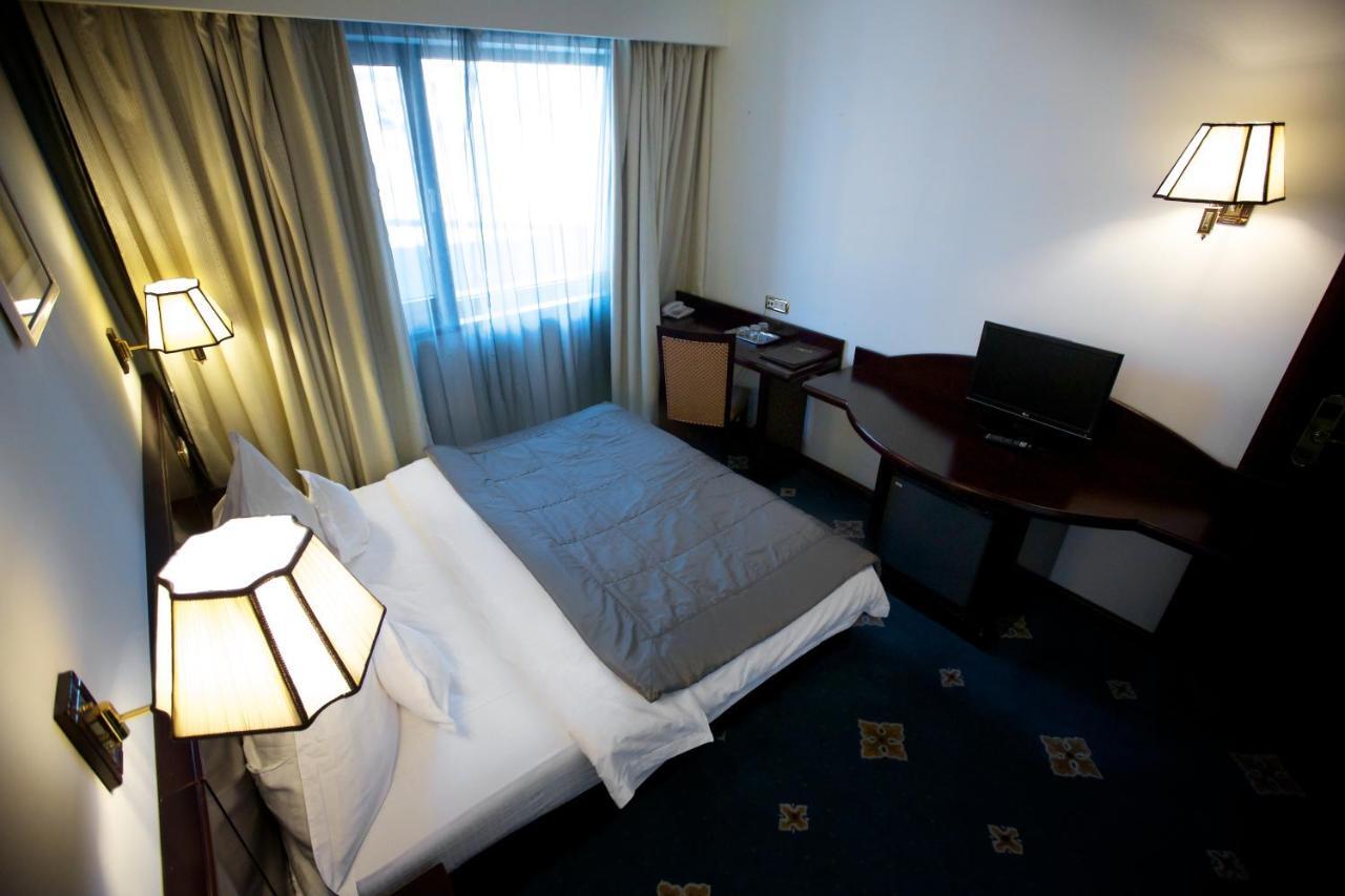 Hotel Delta 4 Tulcea Extérieur photo