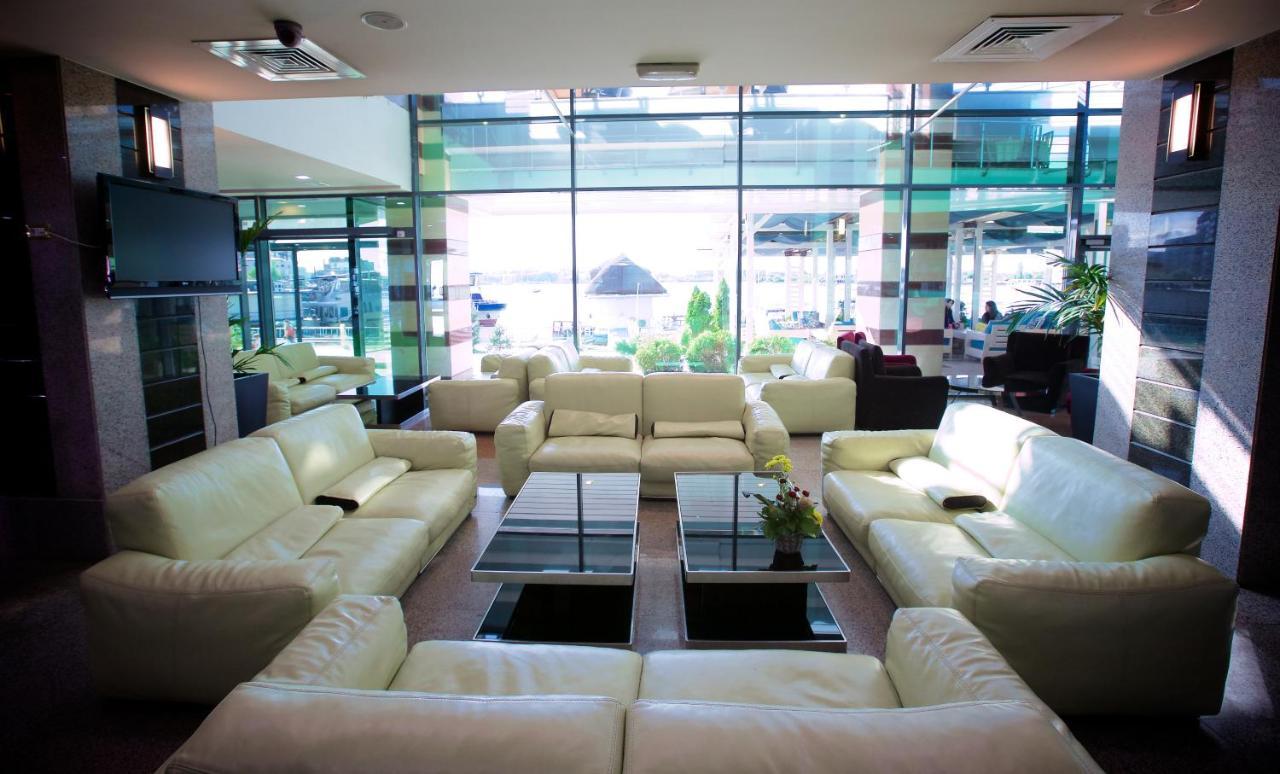 Hotel Delta 4 Tulcea Extérieur photo
